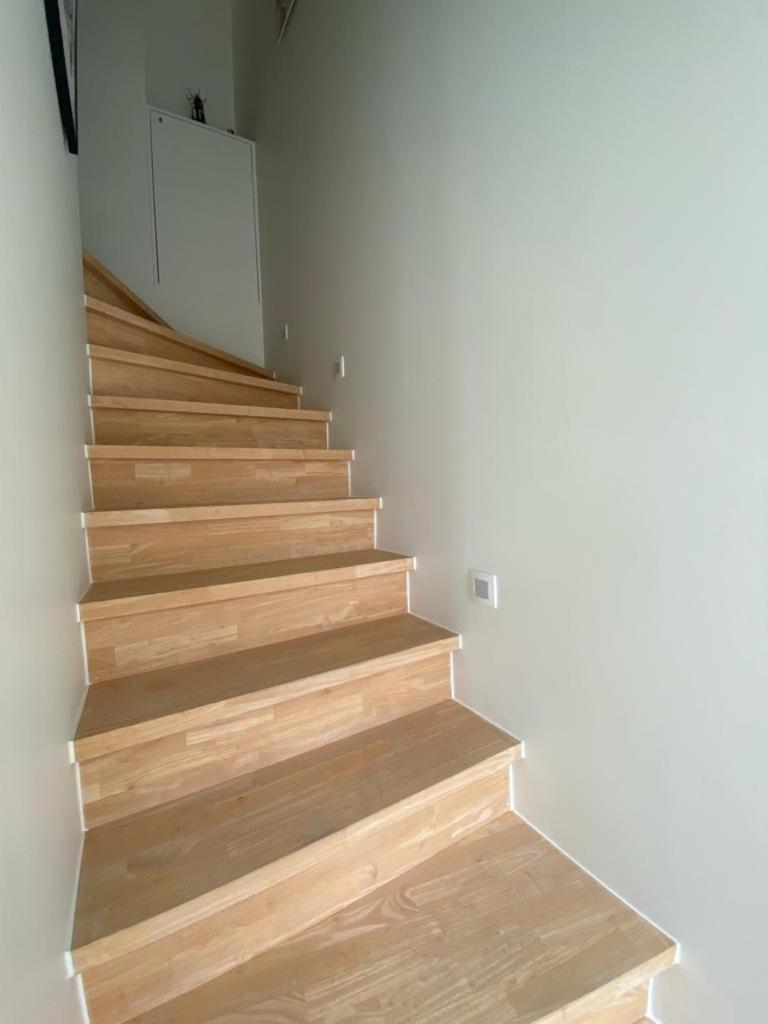 Recent En Lichtrijk Duplex-Appartement Te 温都尼 外观 照片